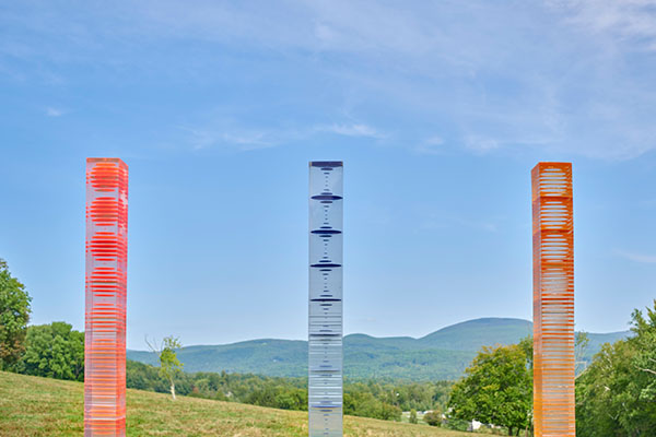 Eva LeWitt (b. Spoleto, 1985; lives and works in New York), Resin Towers A, B, and C, 2020. Resin, PVC, 128 x 10 x 10 in. (325.1 x 25.4 x 25.4 cm; each column). | CREDIT: THOMAS CLARK/COURTESY OF THE ARTIST AND VI, VII, OSLO.