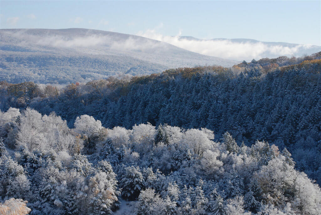 winter wonderland quiz - Snow, mountain, photo credit_ Bill Madden, hi res, outdoors, scenic, nature, winter (1) (2) (2) (1) (1) (1)