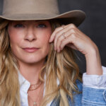LeAnn Rimes, bedecked in cowboy hat and denim jacket, to perform at the Mahaiwe